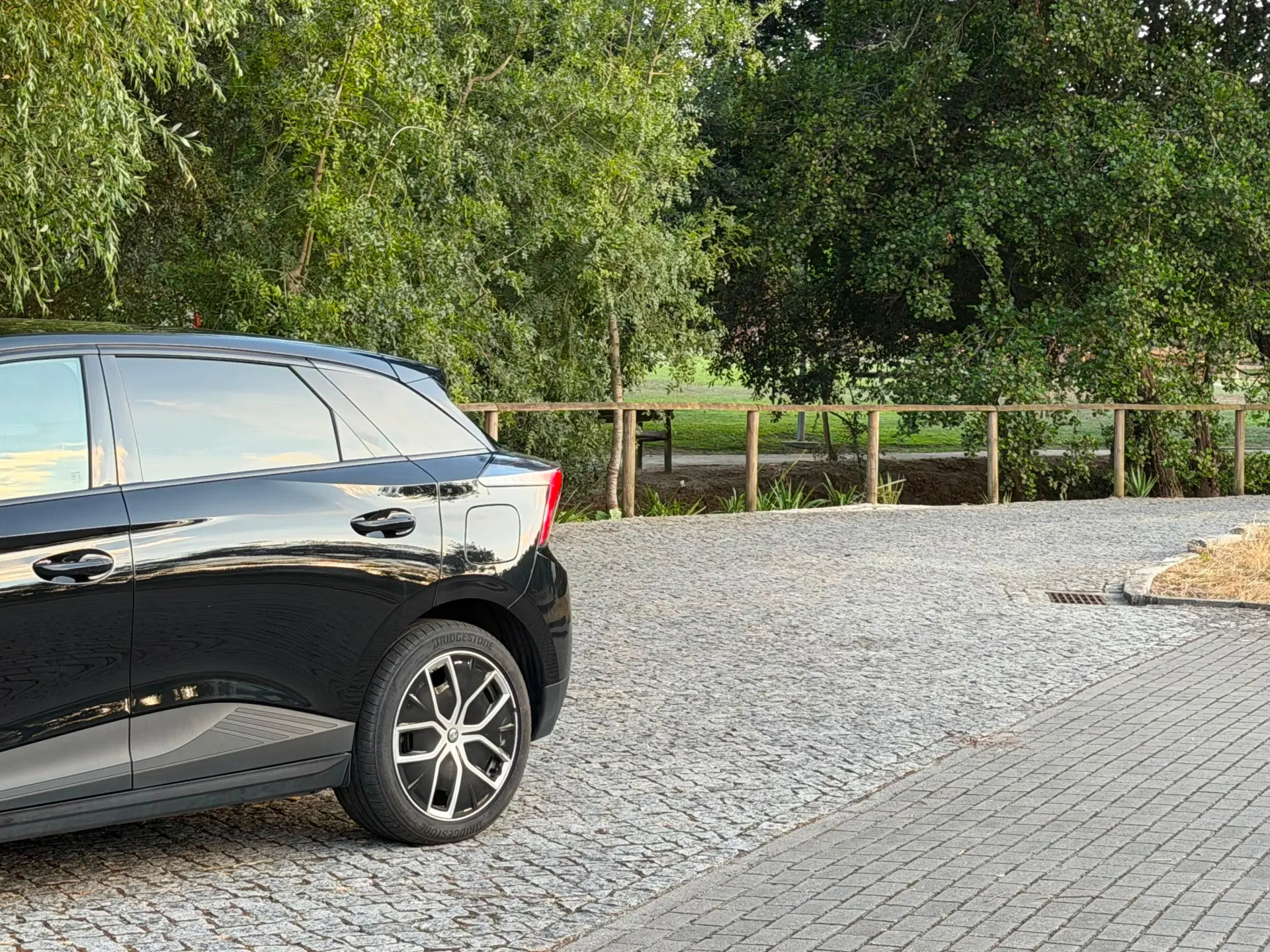 MG MG4 77 kWh Extended Range Luxury 3