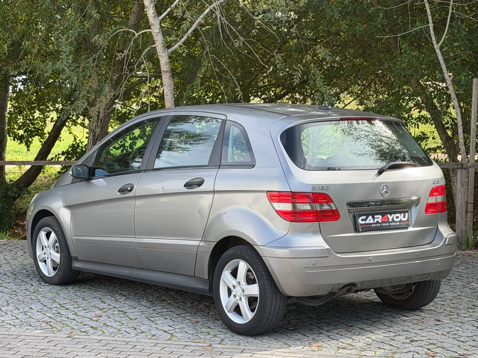 Mercedes-Benz B 180 CDi 8