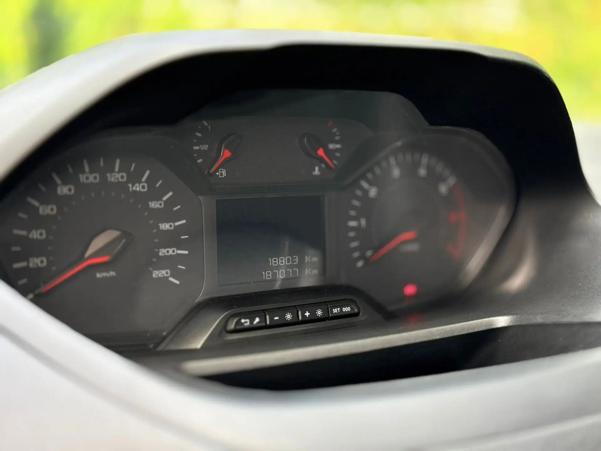 Peugeot Partner 1.5 BlueHdi Premium Standard 14