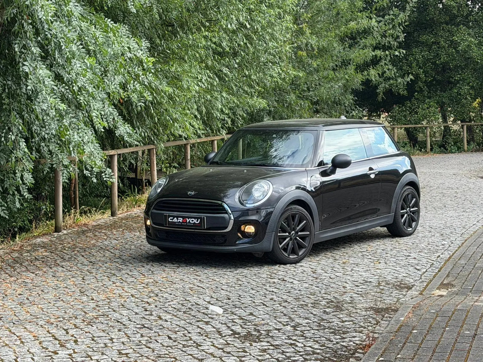 MINI 3 Portas One D 1