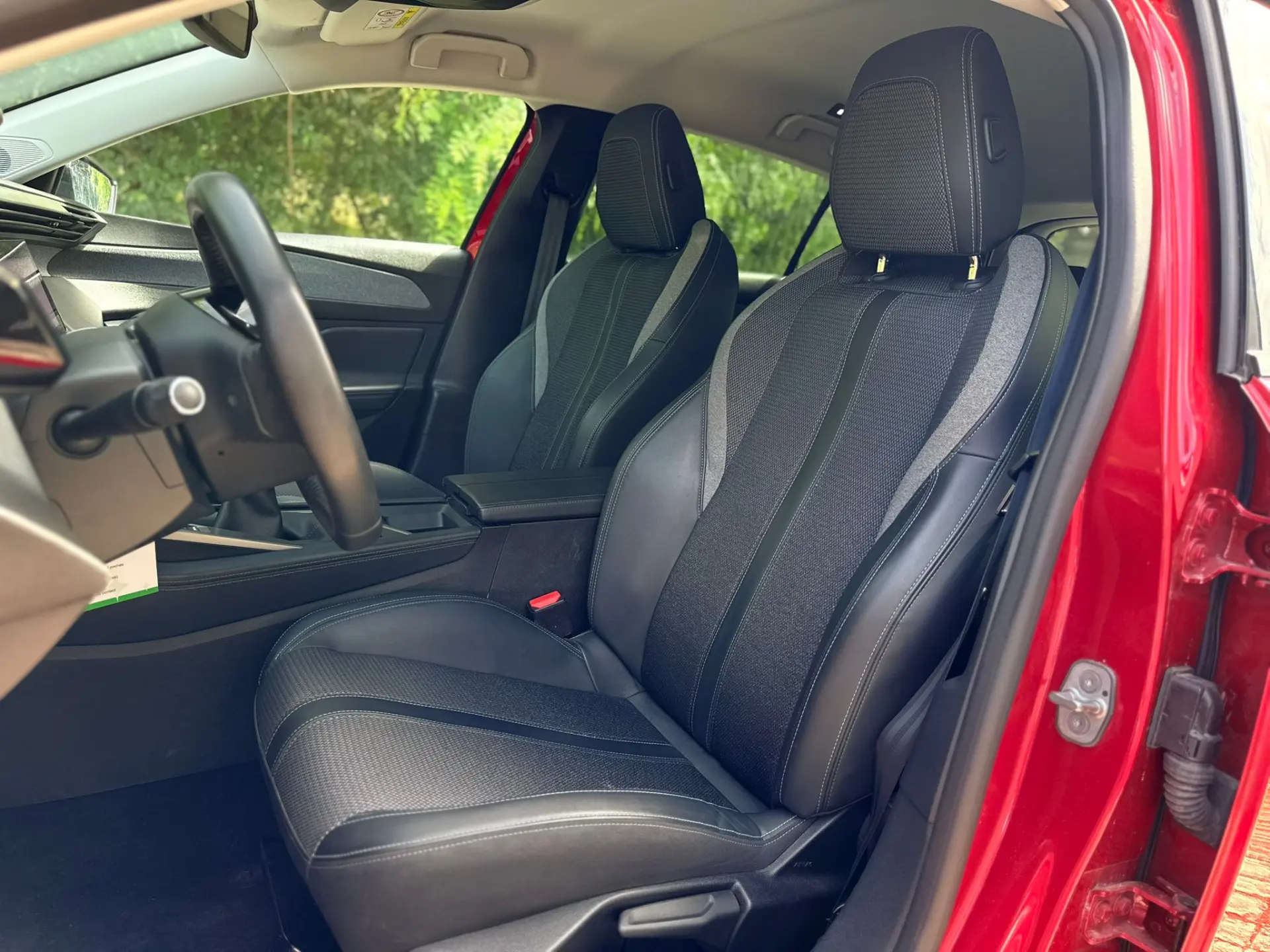Peugeot 308 1.2 PureTech Allure 25