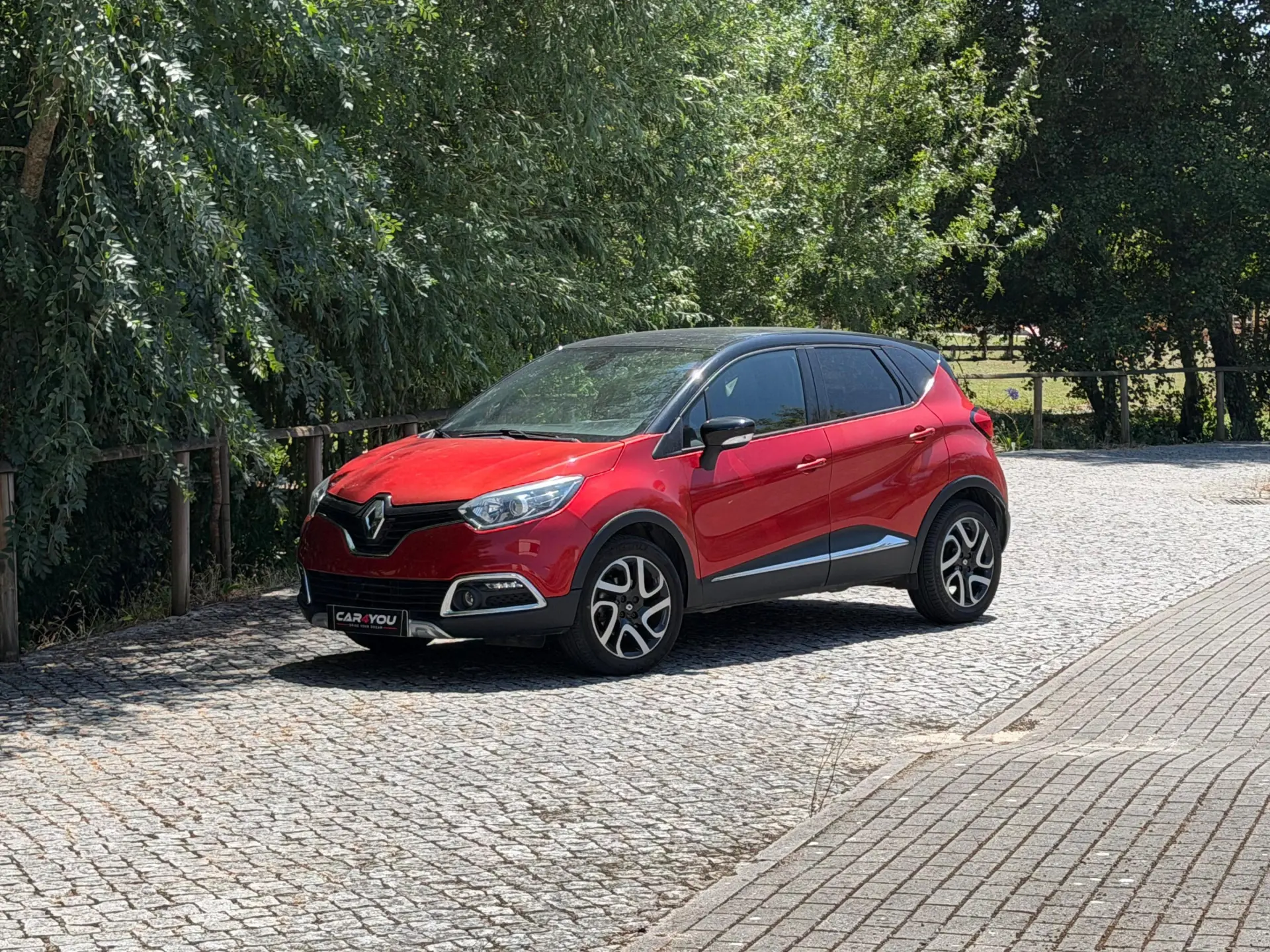 Renault Captur TCe 120 EDC Helly Hansen 13