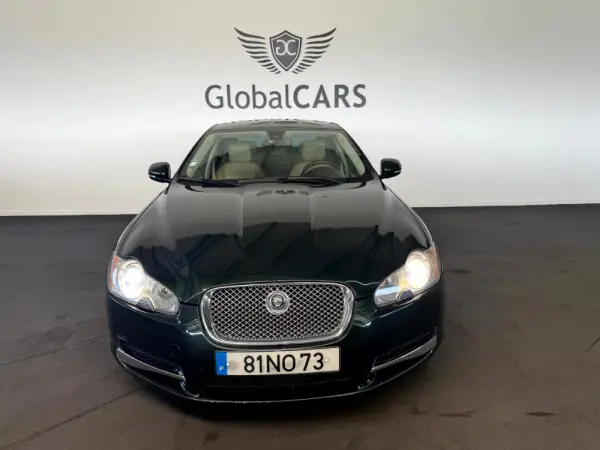 Jaguar XF 3.0 D V6 Premium Luxury 9
