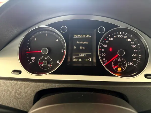 Volkswagen Passat CC 2.0 TDi BlueMotion 24