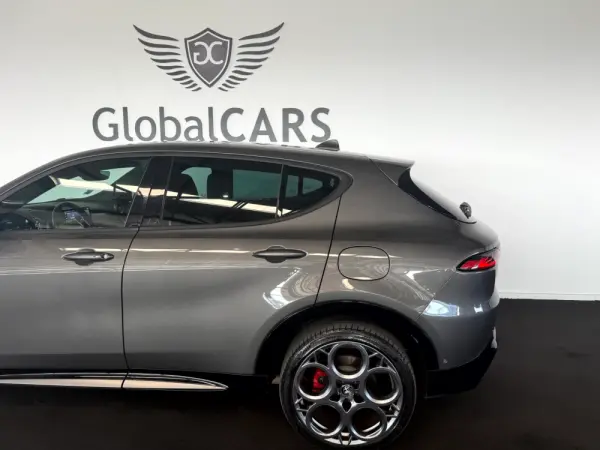 Alfa Romeo Tonale 1.3 Plug-In Hybrid Edizione Speciale e-AWD 12