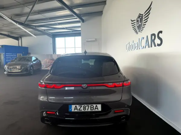 Alfa Romeo Tonale 1.3 Plug-In Hybrid Edizione Speciale e-AWD 14