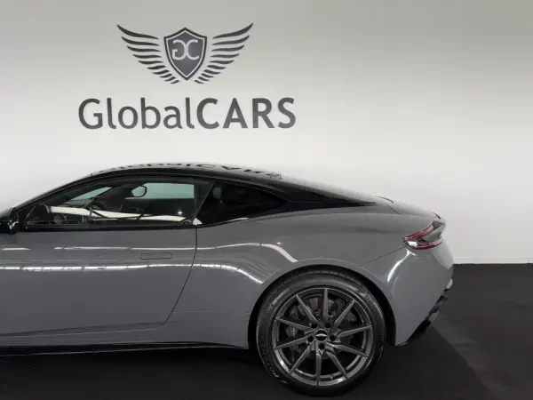 Aston Martin DB11 Coupé V8 Auto 4