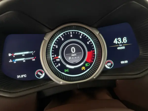 Aston Martin DB11 Coupé V8 Auto 32