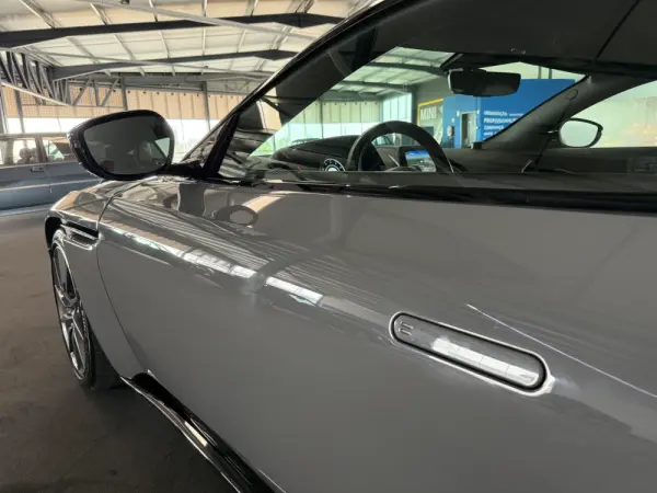 Aston Martin DB11 Coupé V8 Auto 45