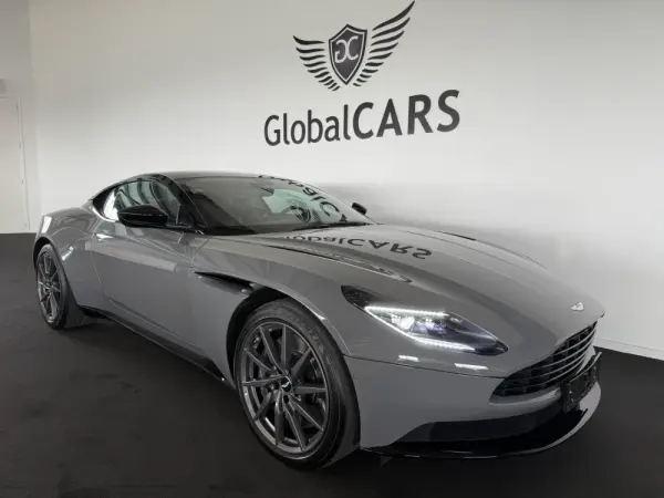 Aston Martin DB11 Coupé V8 Auto 50