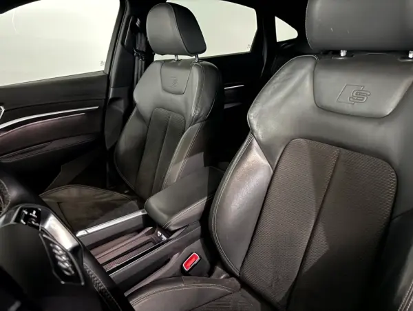 Audi e-tron 50 quattro S line 26