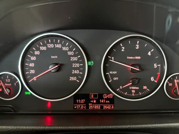 BMW 318 d Touring Navigation 6