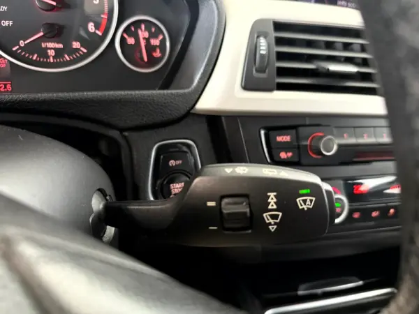 BMW 318 d Touring Navigation 9