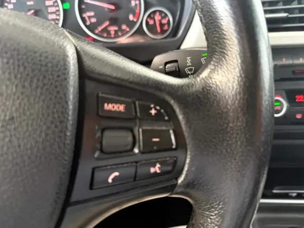 BMW 318 d Touring Navigation 10