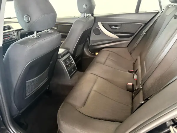 BMW 318 d Touring Navigation 22