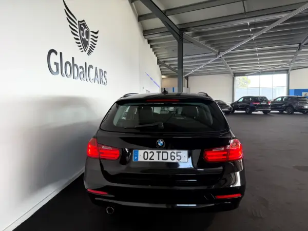 BMW 318 d Touring Navigation 36