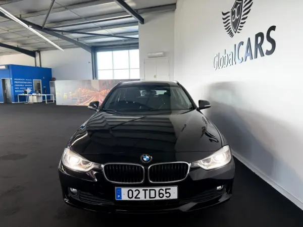 BMW 318 d Touring Navigation 38