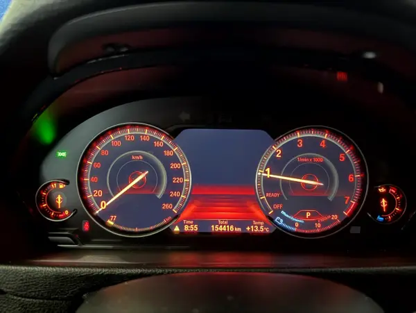 BMW 318 i Pack M Auto 34