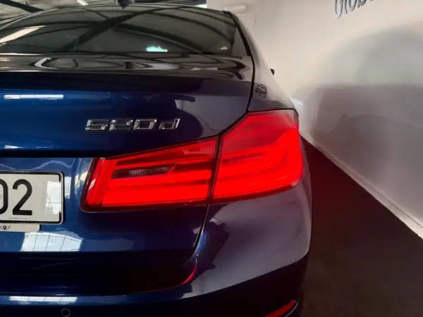 BMW 520 d Line Luxury Auto 13