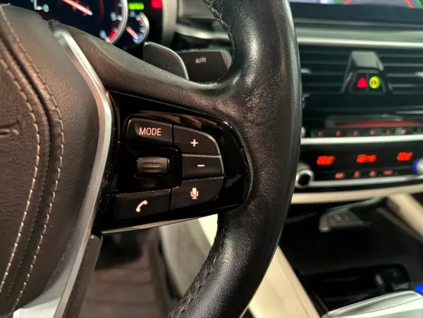 BMW 520 d Line Luxury Auto 31