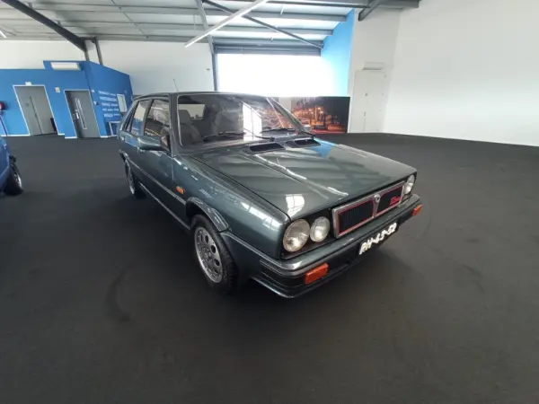Lancia Delta 1.6 HF Turbo 17