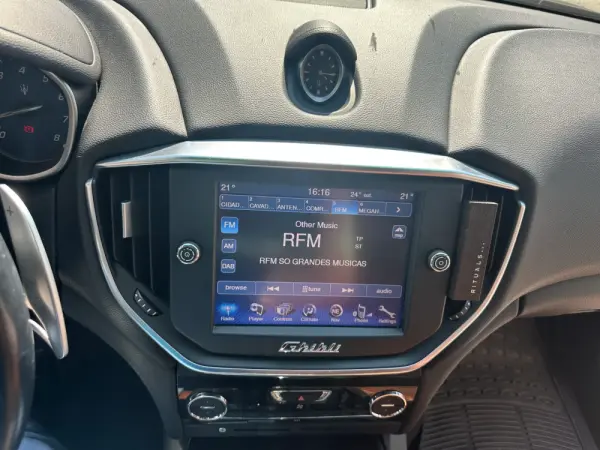 Maserati Ghibli 3.0 V6 S Q4 10