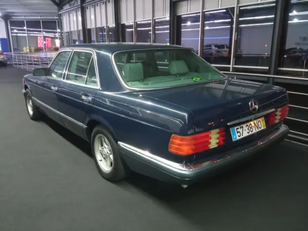 Mercedes-Benz 300 E 3