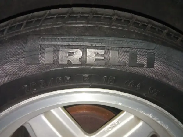 Mercedes-Benz 300 E 13