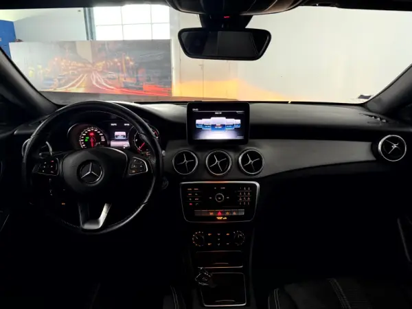 Mercedes-Benz CLA 180 d Shooting Brake Urban Aut. 7