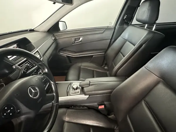 Mercedes-Benz E 300 Bluetec Hybrid Avantgarde 9