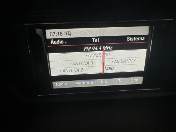 Mercedes-Benz E 300 Bluetec Hybrid Avantgarde 11