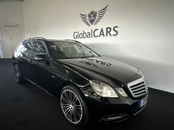Mercedes-Benz E 300 Bluetec Hybrid Avantgarde 23