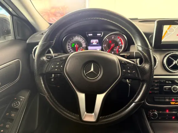 Mercedes-Benz GLA 200 CDi Urban Aut. 17