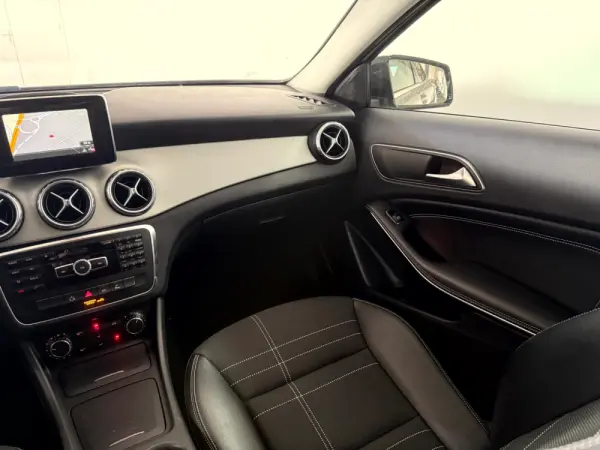 Mercedes-Benz GLA 200 CDi Urban Aut. 20