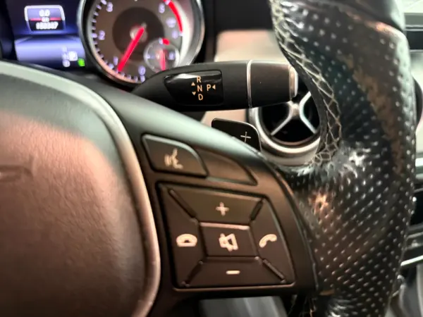 Mercedes-Benz GLA 200 CDi Urban Aut. 28