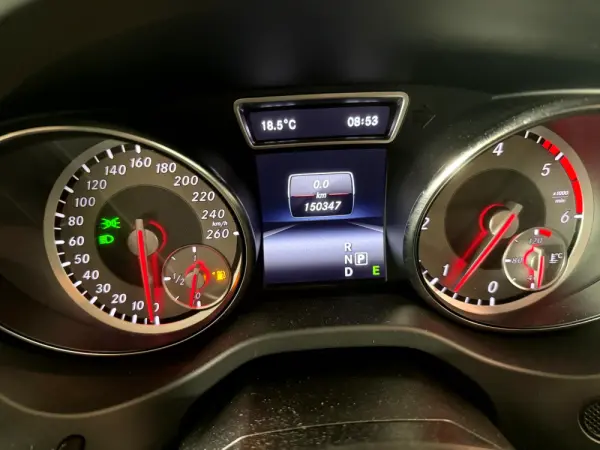 Mercedes-Benz GLA 200 CDi Urban Aut. 29