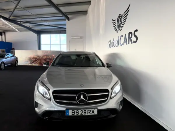 Mercedes-Benz GLA 200 CDi Urban Aut. 38