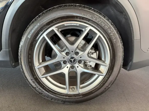 Mercedes-Benz GLC 220 d 4Matic 9G-TRONIC AMG Line 5