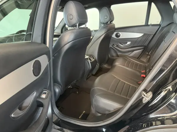 Mercedes-Benz GLC 220 d 4Matic 9G-TRONIC AMG Line 17