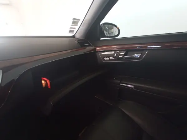 Mercedes-Benz S 320 CDi 13
