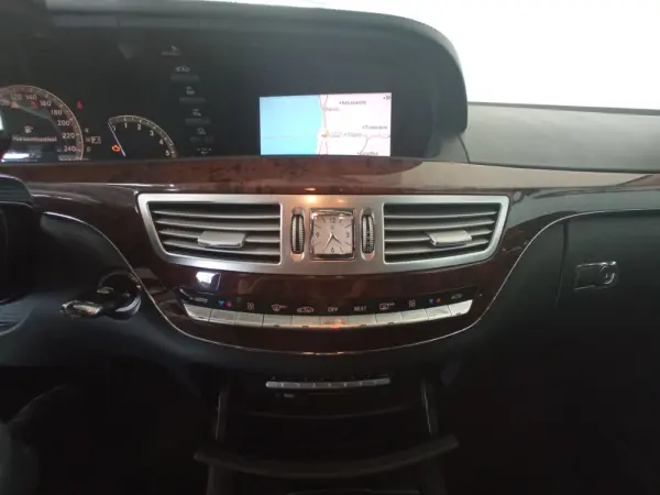 Mercedes-Benz S 320 CDi 14