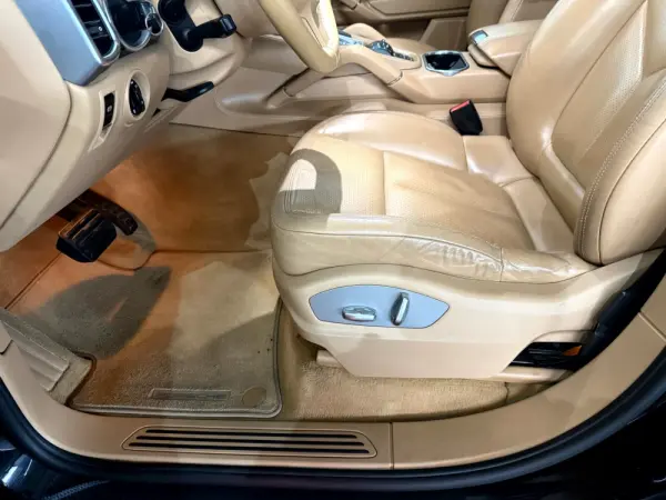 Porsche Cayenne Tiptronic 27