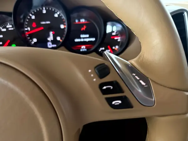 Porsche Cayenne Tiptronic 32