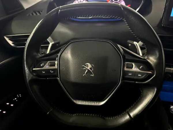 Peugeot 3008 1.5 BlueHDi Allure Pack EAT8 23