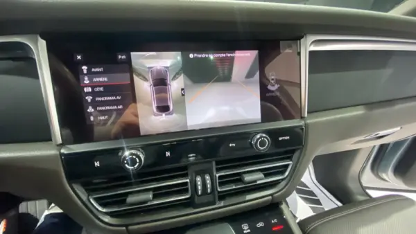 Porsche Macan Outro 23