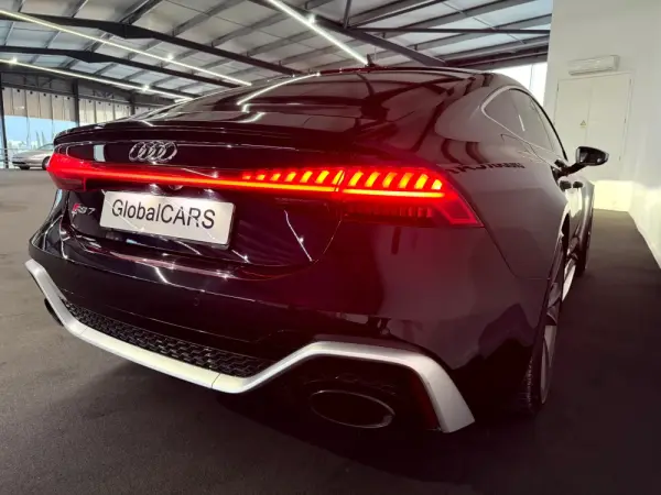 Audi RS7 Sportback 4.0 TFSI quattro Tiptronic 51