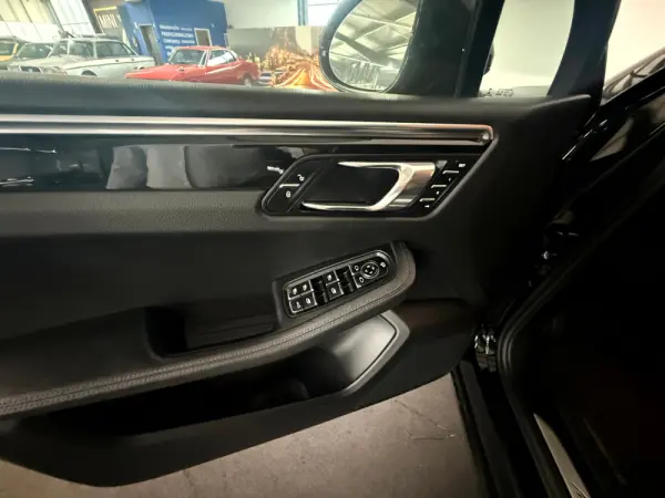 Porsche Macan S PDK 23