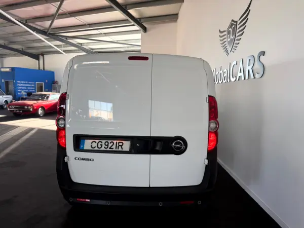 Opel Combo 1.3 CDTi L2H1 S/S 8