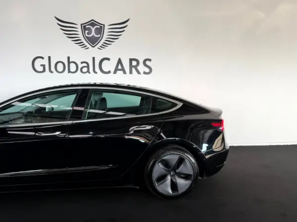 Tesla Model 3 Long-Range Dual Motor AWD 5