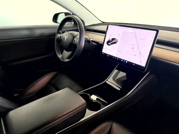 Tesla Model 3 Long-Range Dual Motor AWD 13